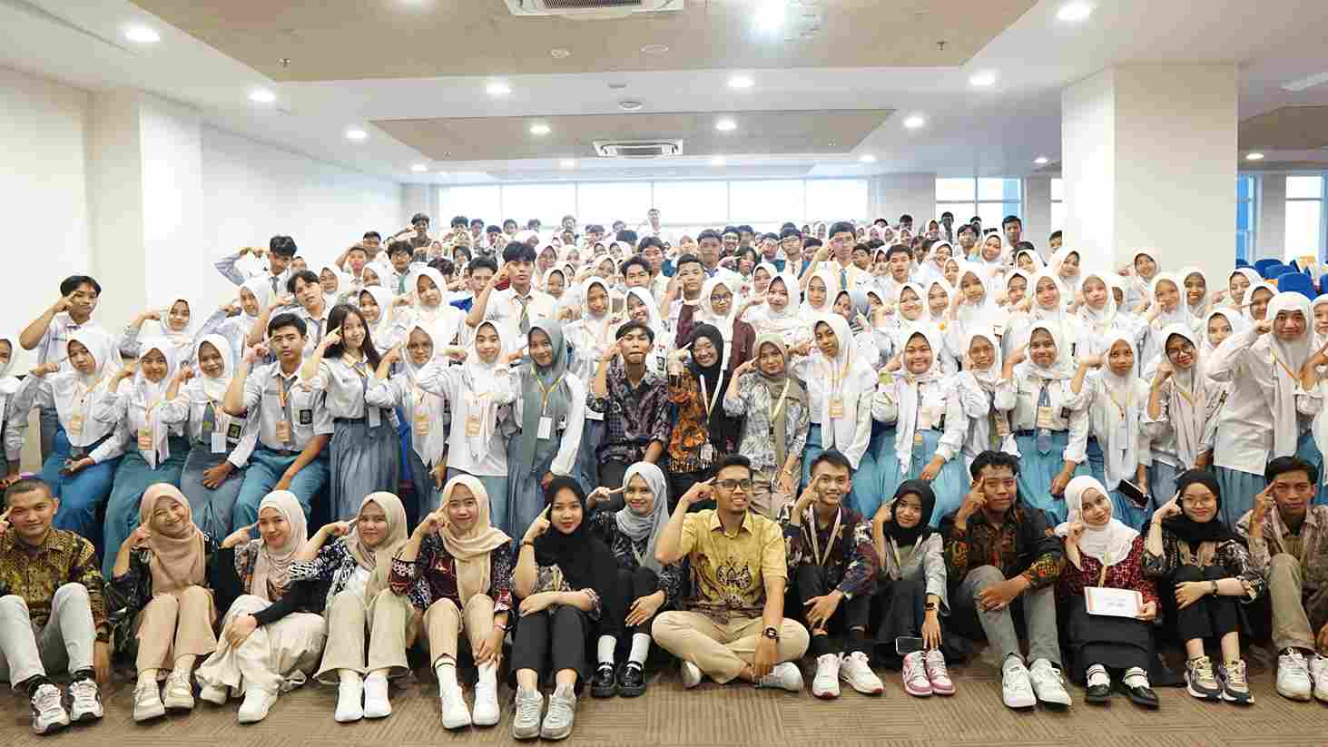 Ratusan Peserta SMA dari Berbagai Daerah Ramaikan Campusation X BmB Air-LANGGA 2025